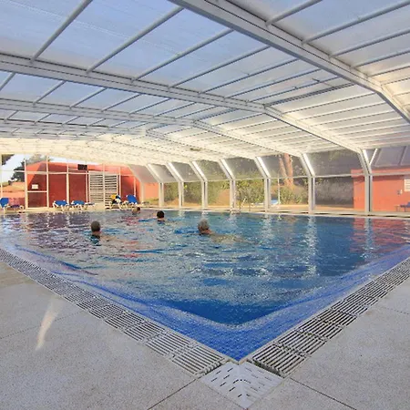 Kemping Mobil A Pour 8 Pers. - Api-1-52-1922 *